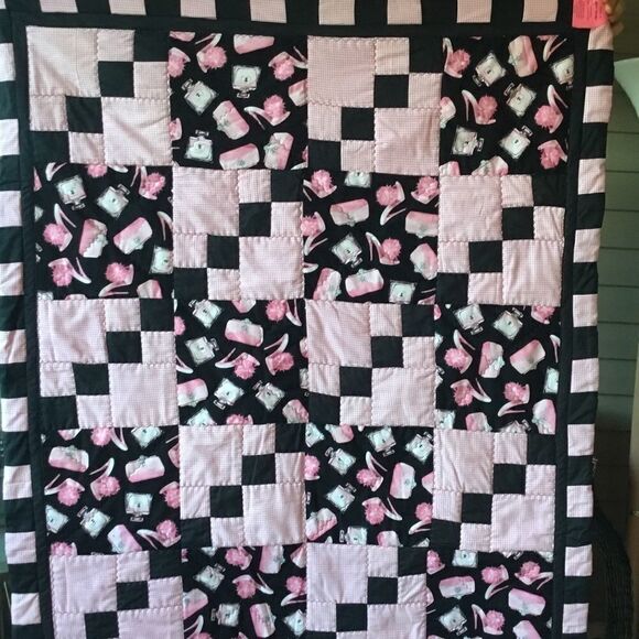 Handmade Quilt   - Picture 1 of 10
